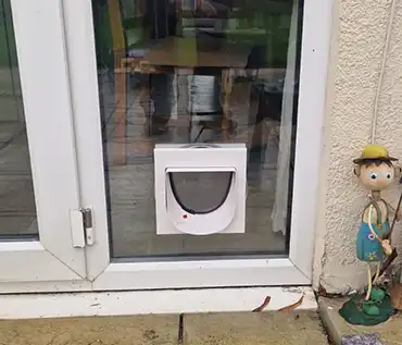 Cat Flap Fitter Rotherham